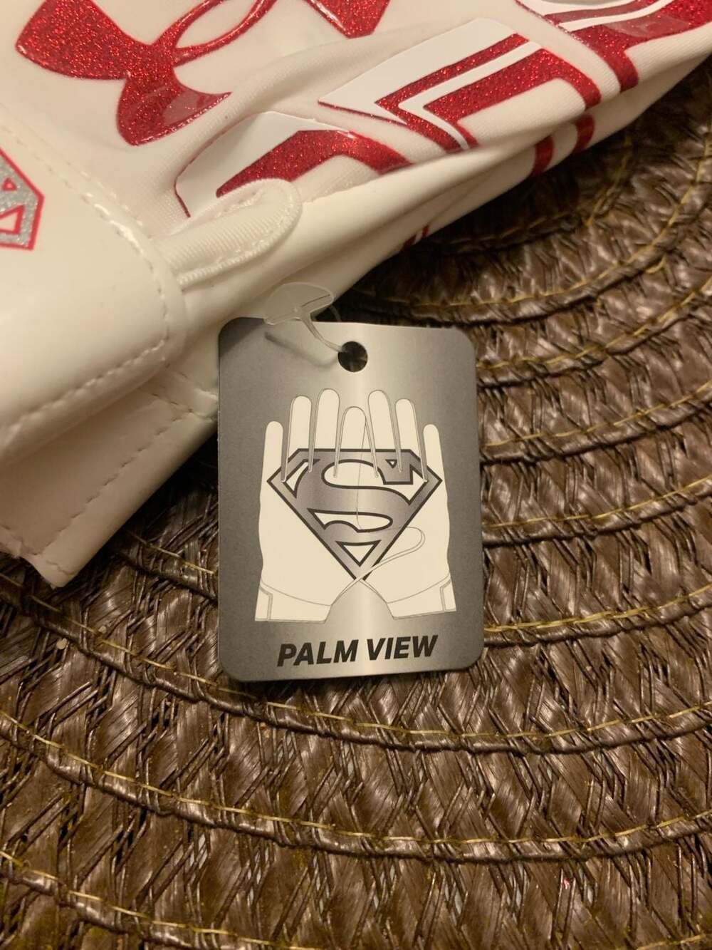 Under Armour F5 Alter Ego Superman Youth Football Receiver Gloves White/Red - Picture 3 of 6